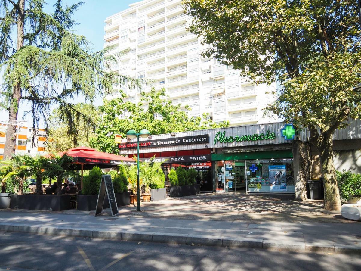 Le Celestay Villeurbanne Zewnętrze zdjęcie